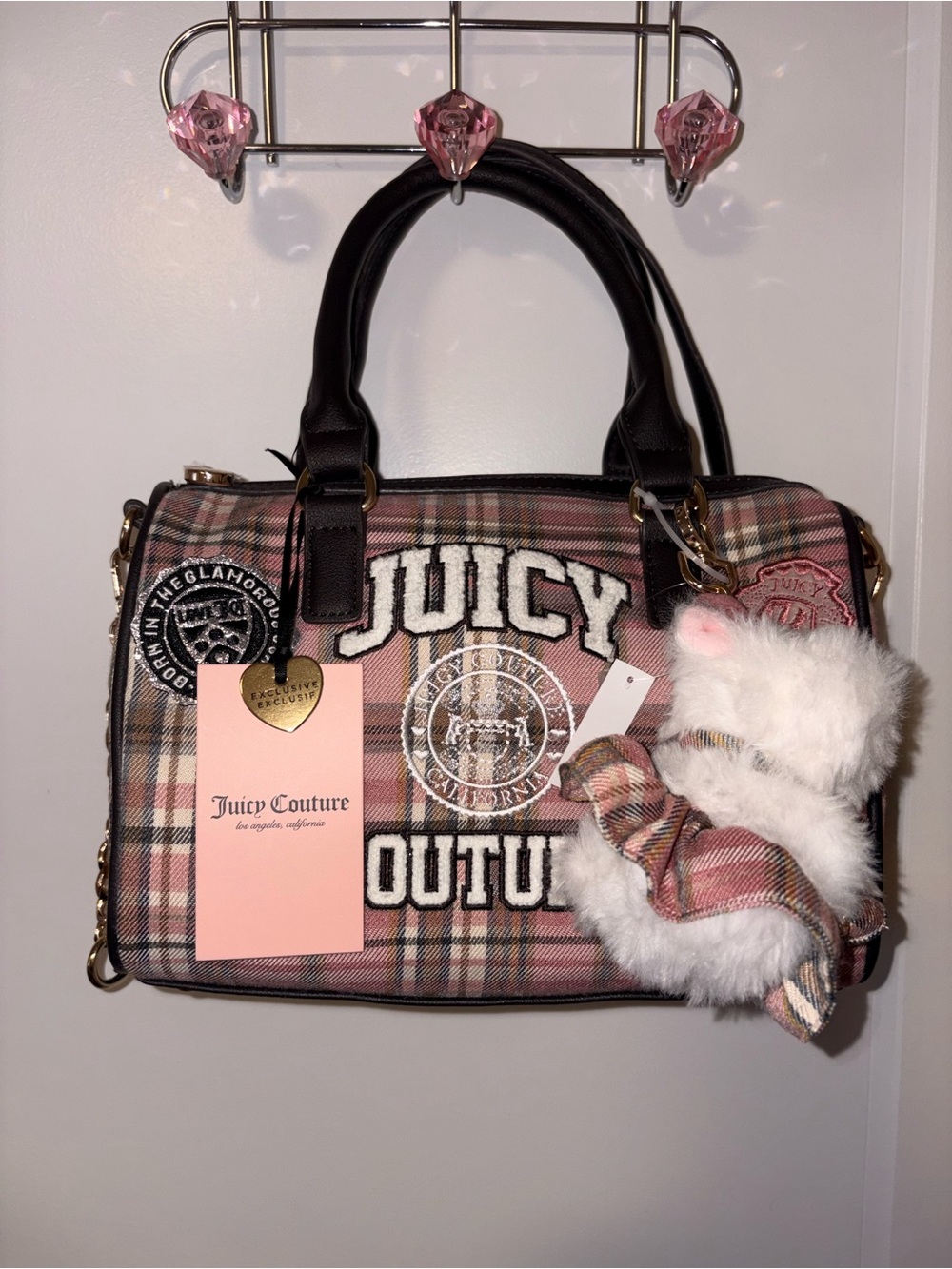 Juicy Couture BLUSH PLAID
CARREAUX ROSÉS
JUICY VARSITY SATCHEL